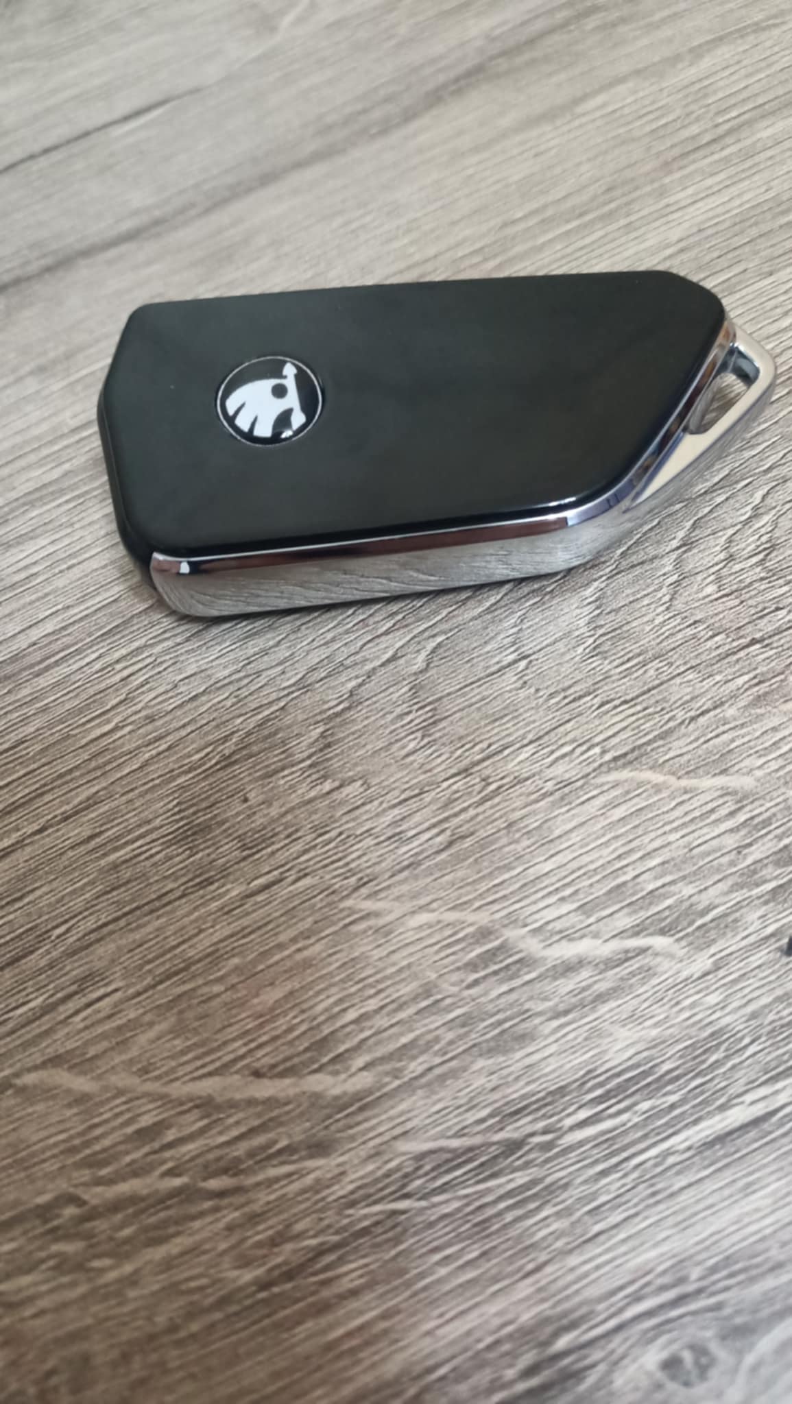 المفاتيح الحديثة لمركبات مجموعة VAG (Volkswagen, Skoda, Seat)