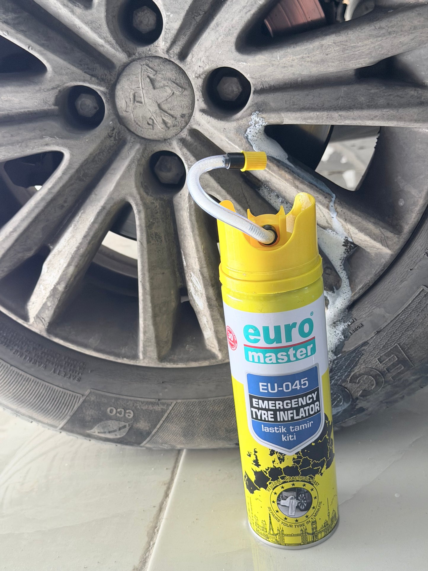 حل سريع لثقوب العجلات مع EURO MASTER 500ML 🚗