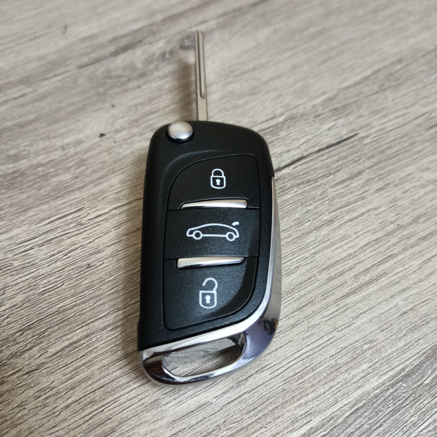 CLE PEUGEOT